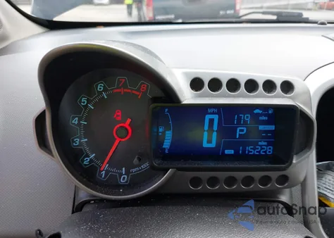 2015 Chevrolet Sonic Lt Auto z USA, uszkodzony, nr VIN 1G1JC5SH7F4169213